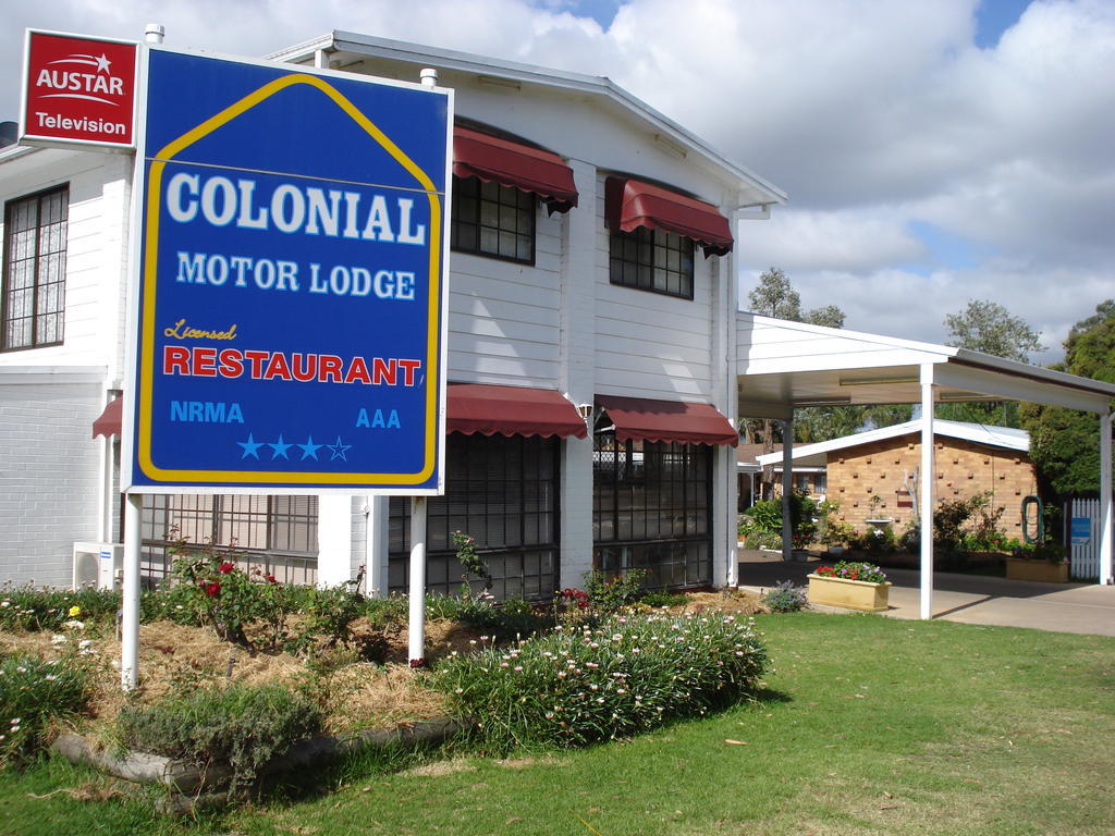 Colonial Motor Lodge Скон Экстерьер фото